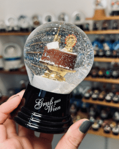 snowglobe Vienna
