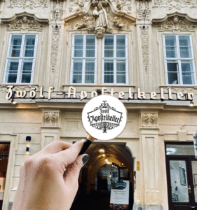 Read more about the article Zwölf Apostelkeller: Vienna’s Historic Cellar Dining