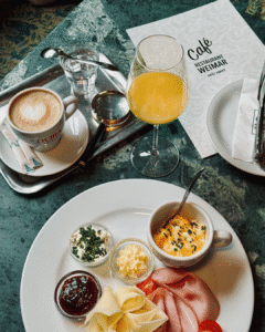 Where to eat before the opera in Vienna