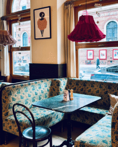 Café Weimar, a favourite spot before the Volksoper